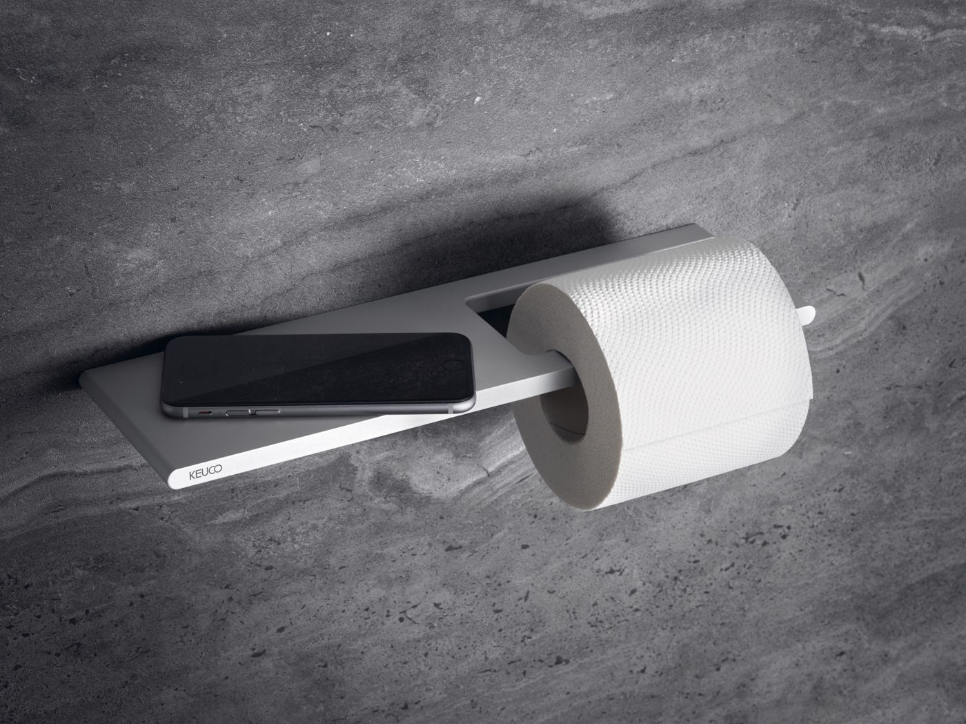 Porte-papier toilette design Keuco avec tablette porte-téléphone, finition aluminium, RIVIÈRE & BAINS